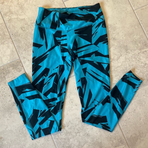 Nike DriFit Workout Pants - Picture 3 of 3